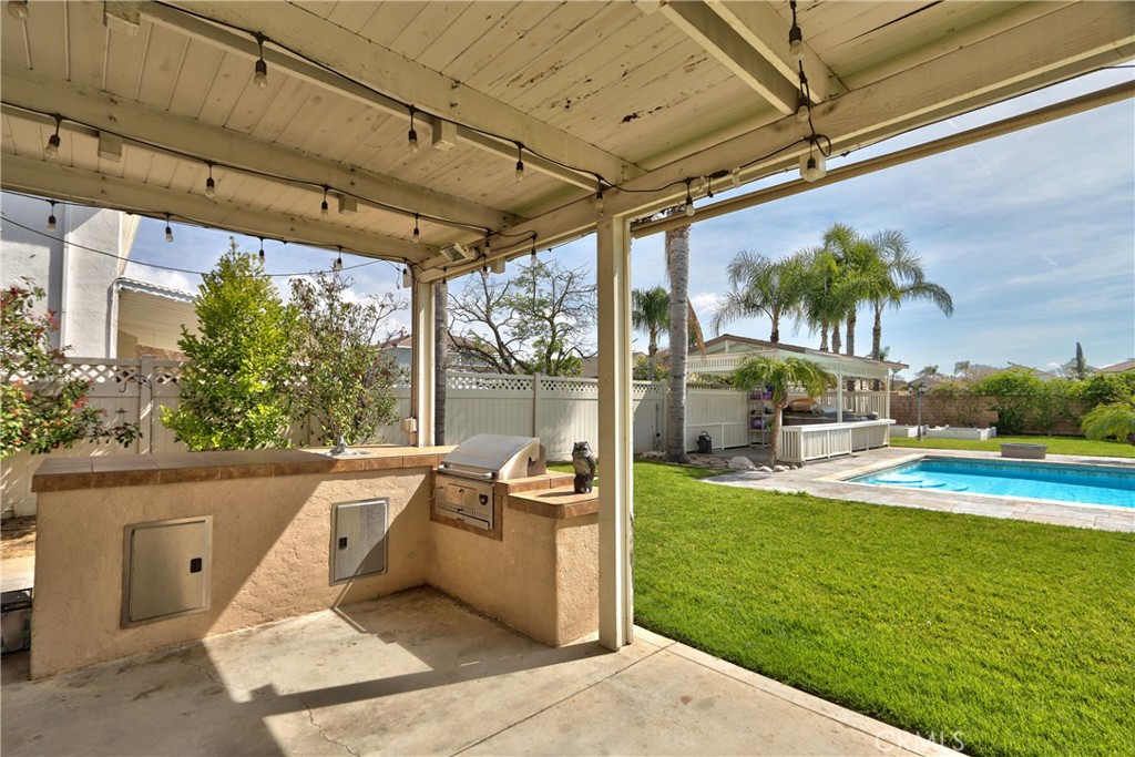 921 Hemingway Drive