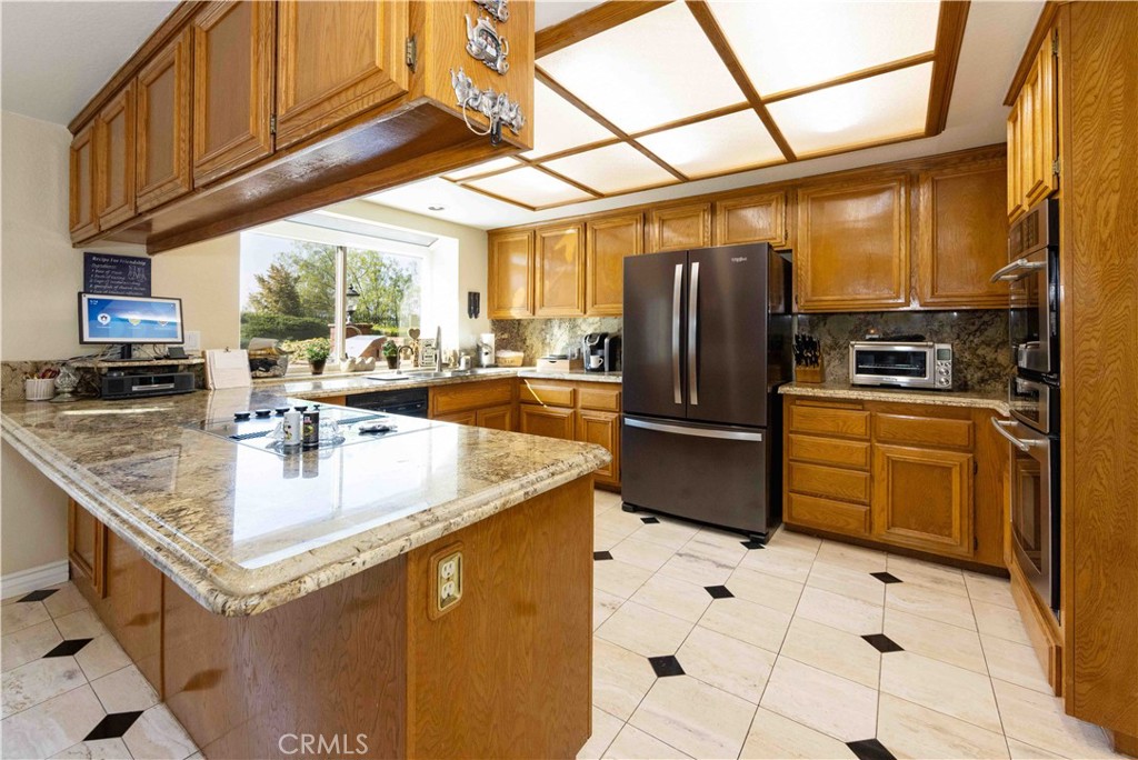 2993 E Hillside Drive