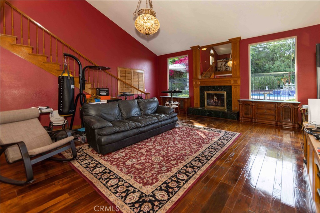 2993 E Hillside Drive