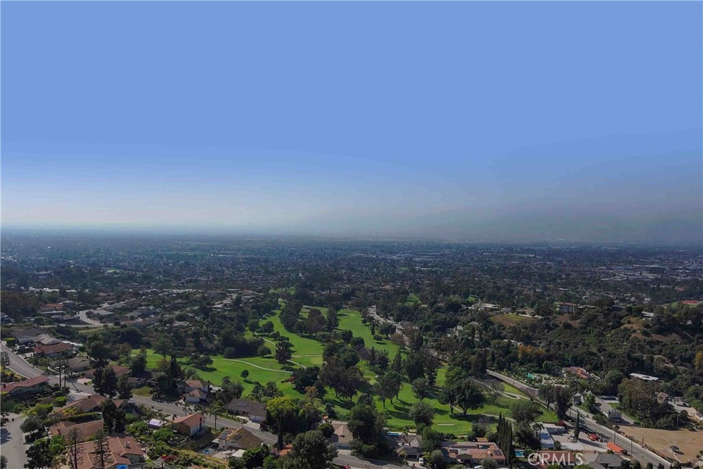 2993 E Hillside Drive