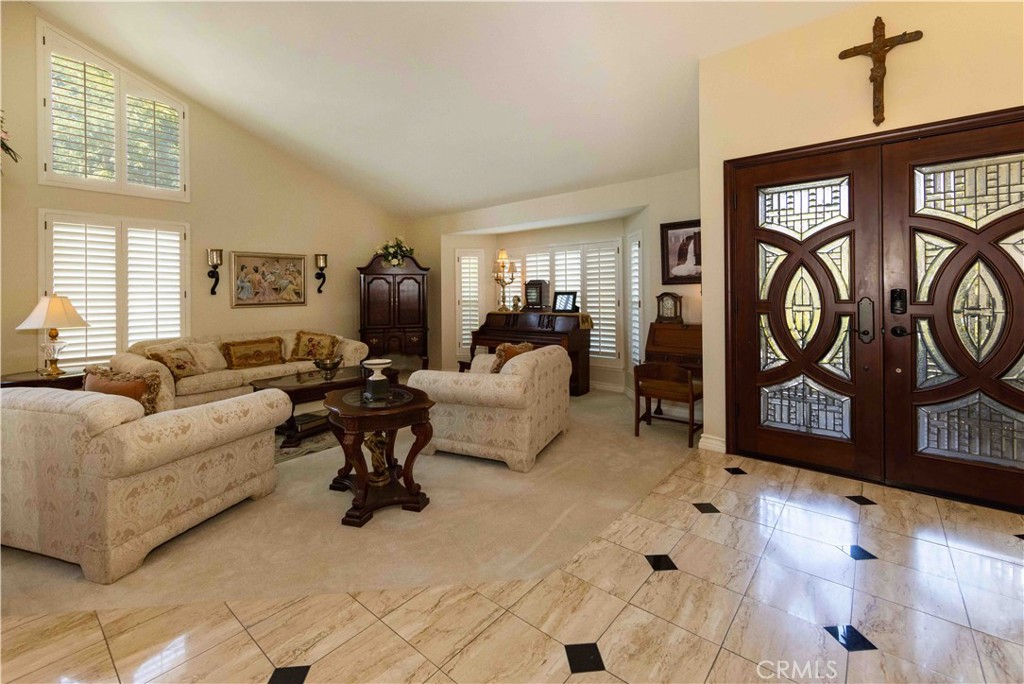 2993 E Hillside Drive