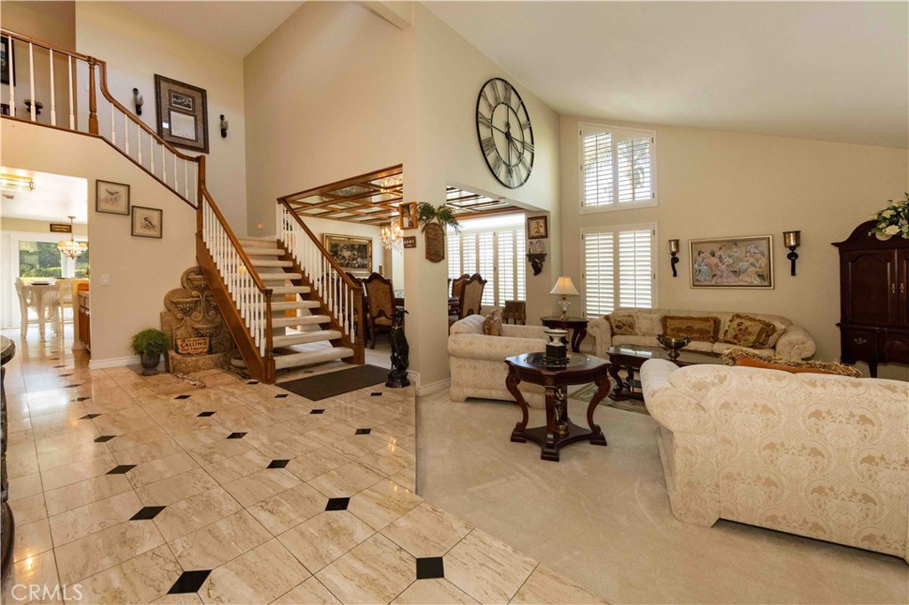 2993 E Hillside Drive