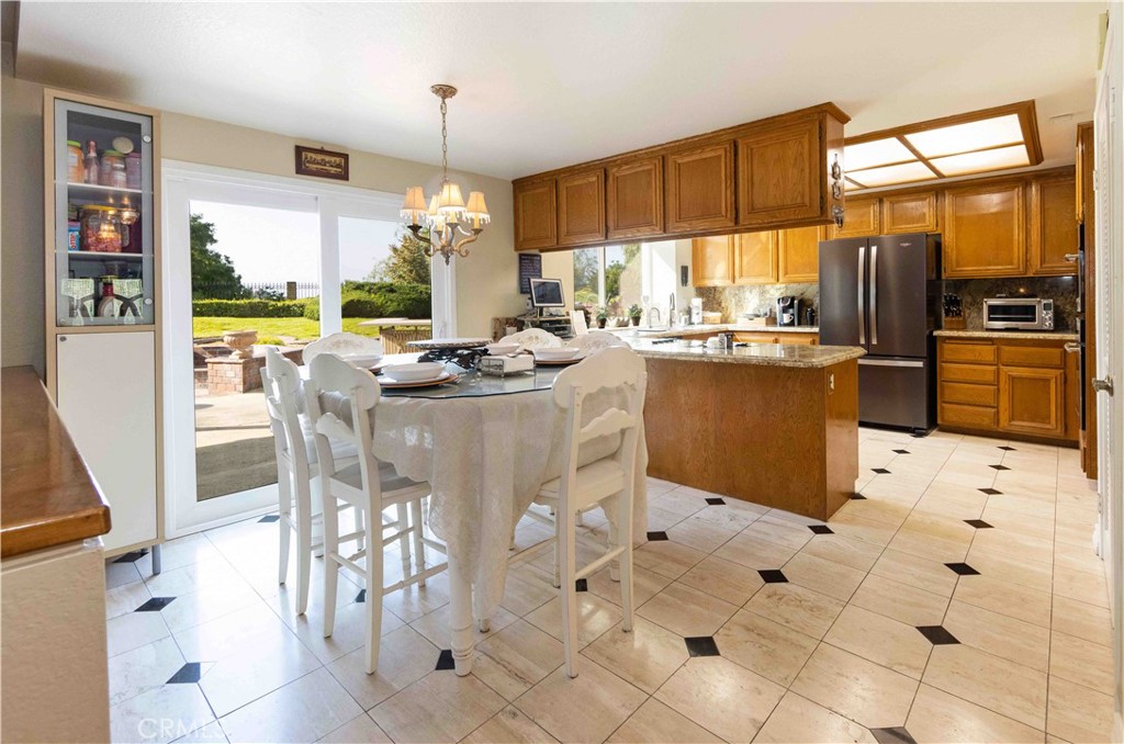 2993 E Hillside Drive