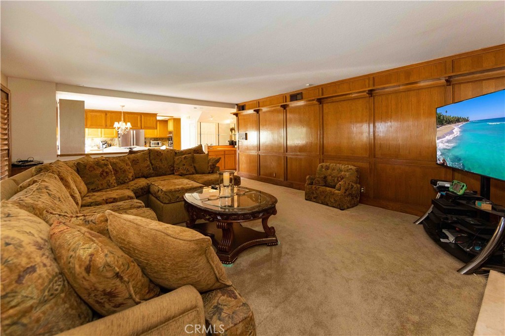 2993 E Hillside Drive