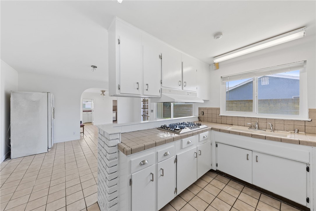 1631 S Conlon Avenue