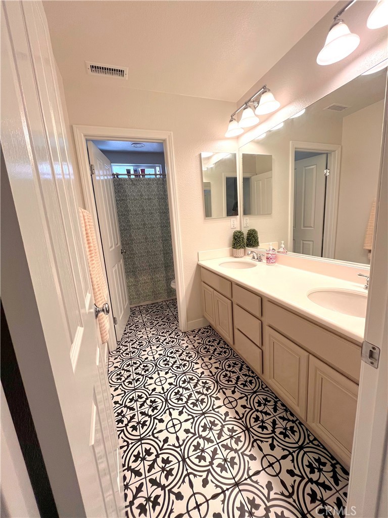 45723 Pheasant Place