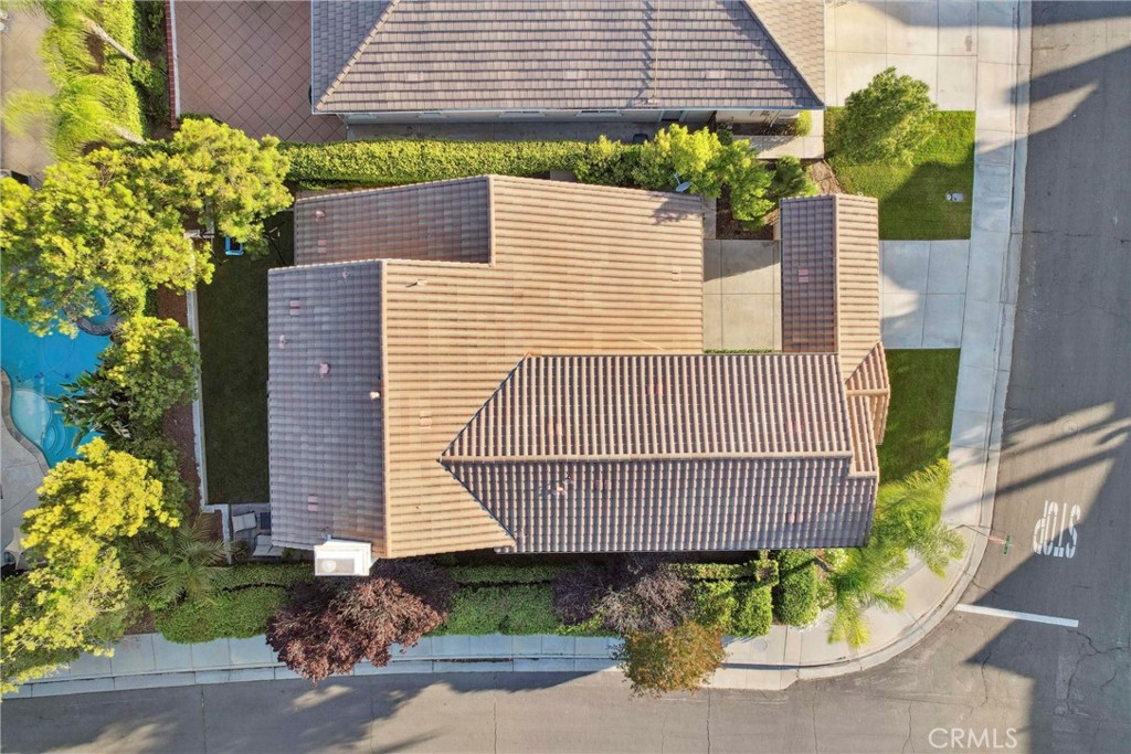 45614 Hawk Court