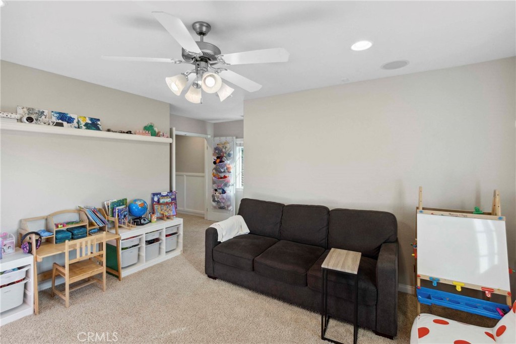45614 Hawk Court