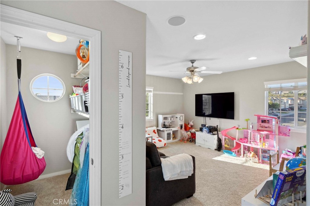 45614 Hawk Court