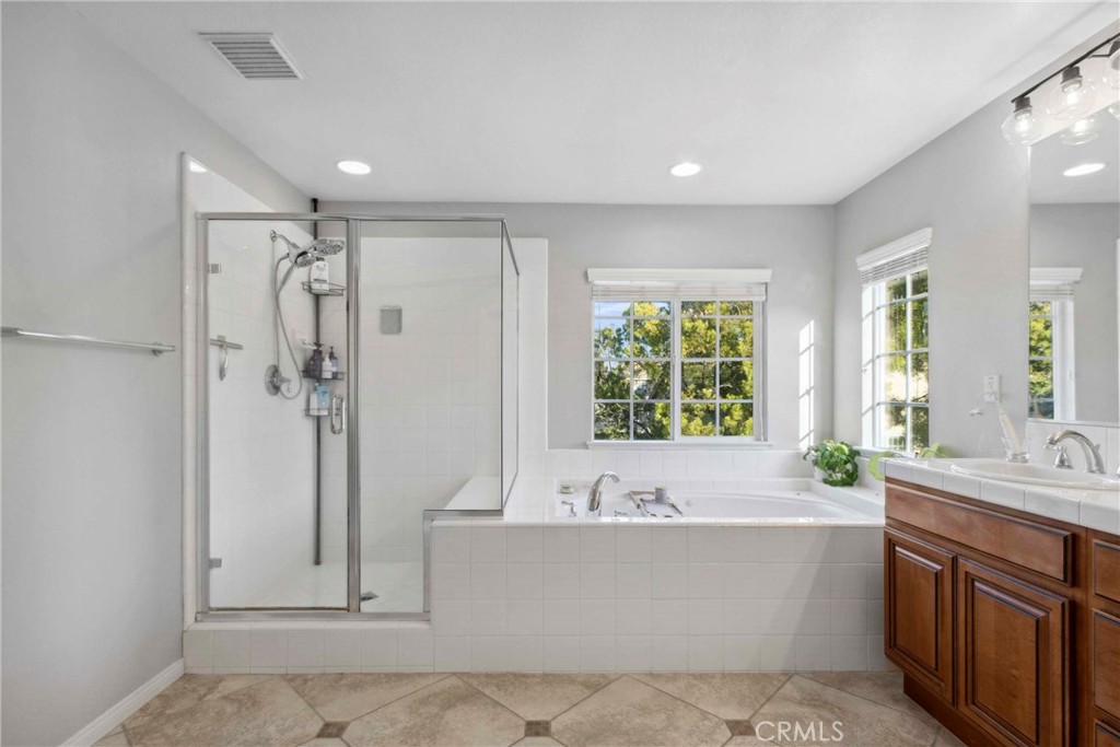 45614 Hawk Court