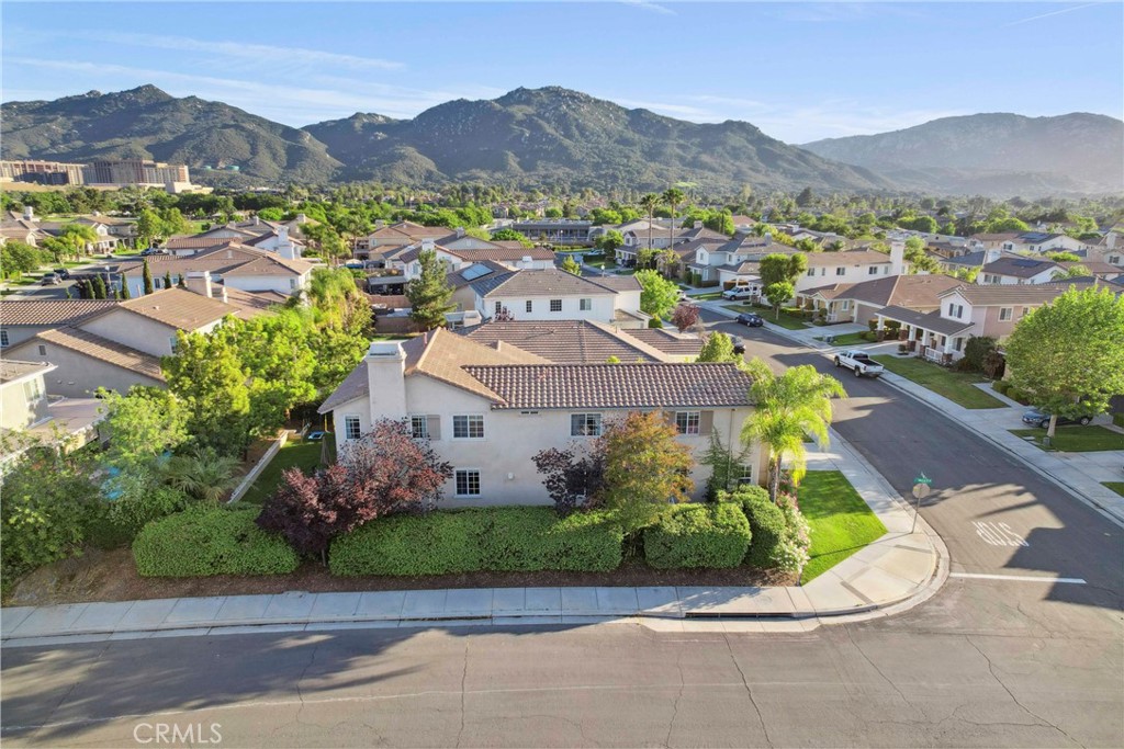 45614 Hawk Court
