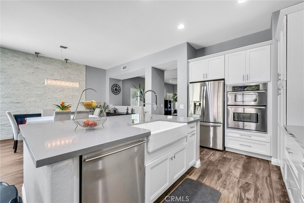 5520 Meadowbrook Court