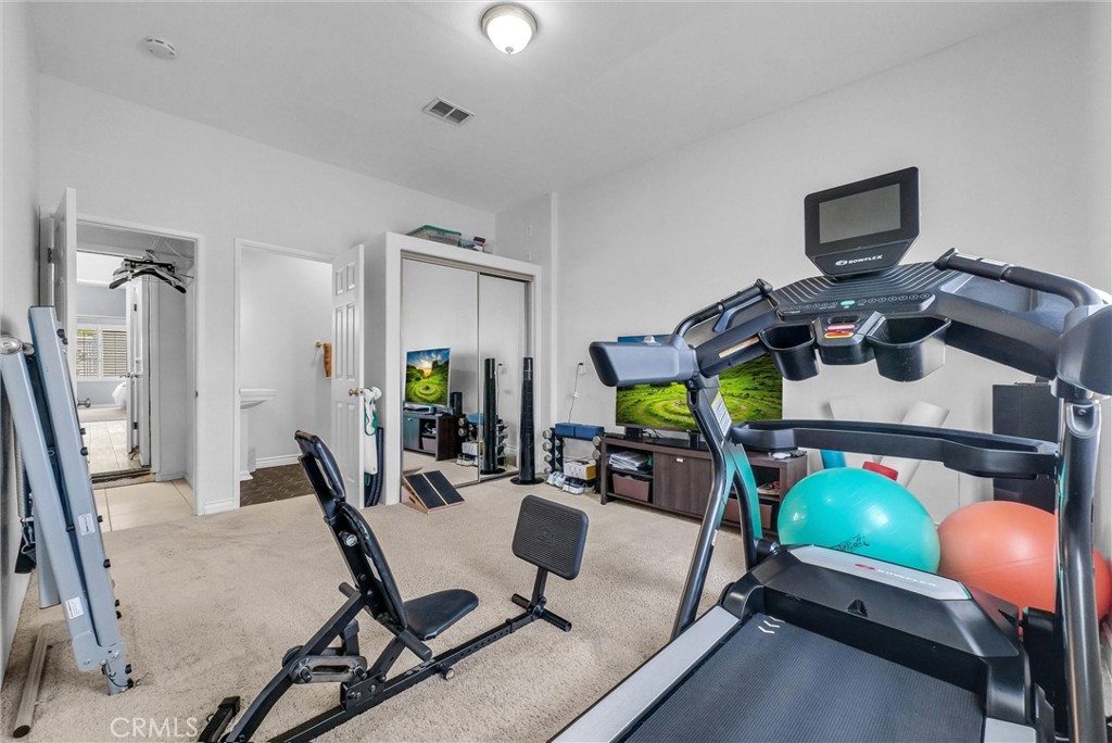 5520 Meadowbrook Court