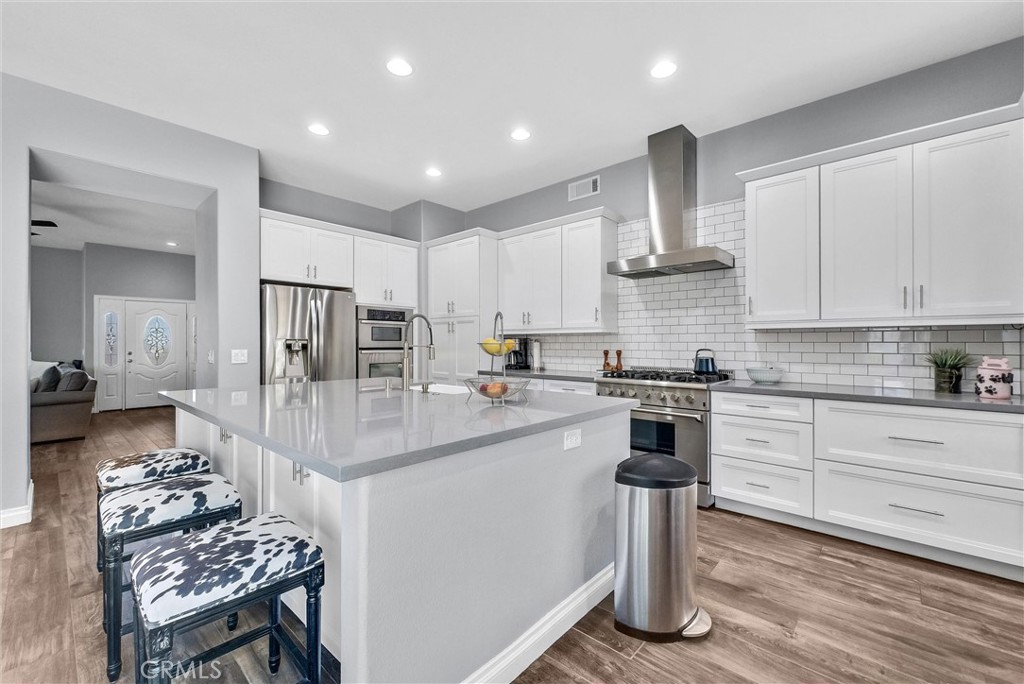 5520 Meadowbrook Court