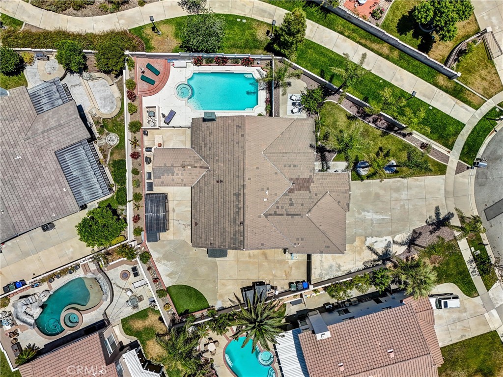 5520 Meadowbrook Court