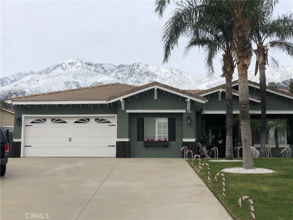 5520 Meadowbrook Court