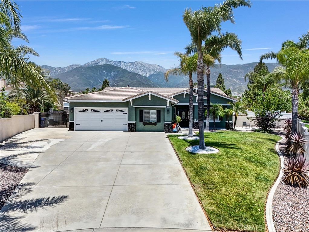 5520 Meadowbrook Court