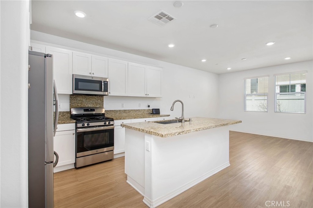 13946 Blossom Way