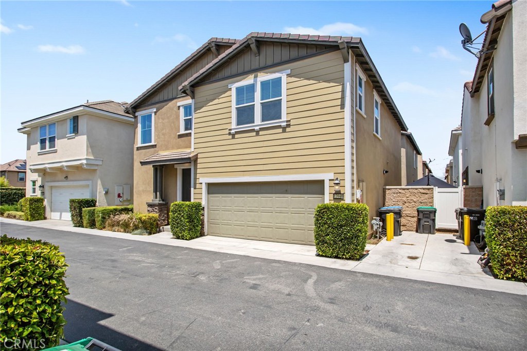 13946 Blossom Way