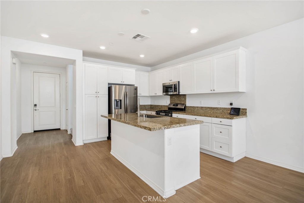 13946 Blossom Way