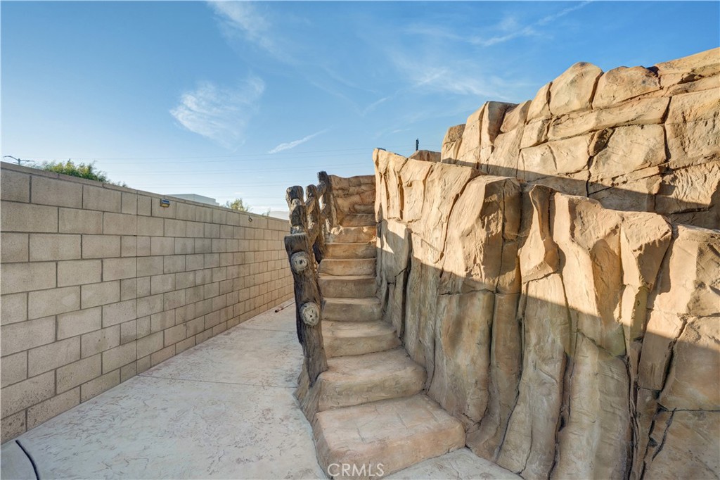 11715 Periwinkle Place