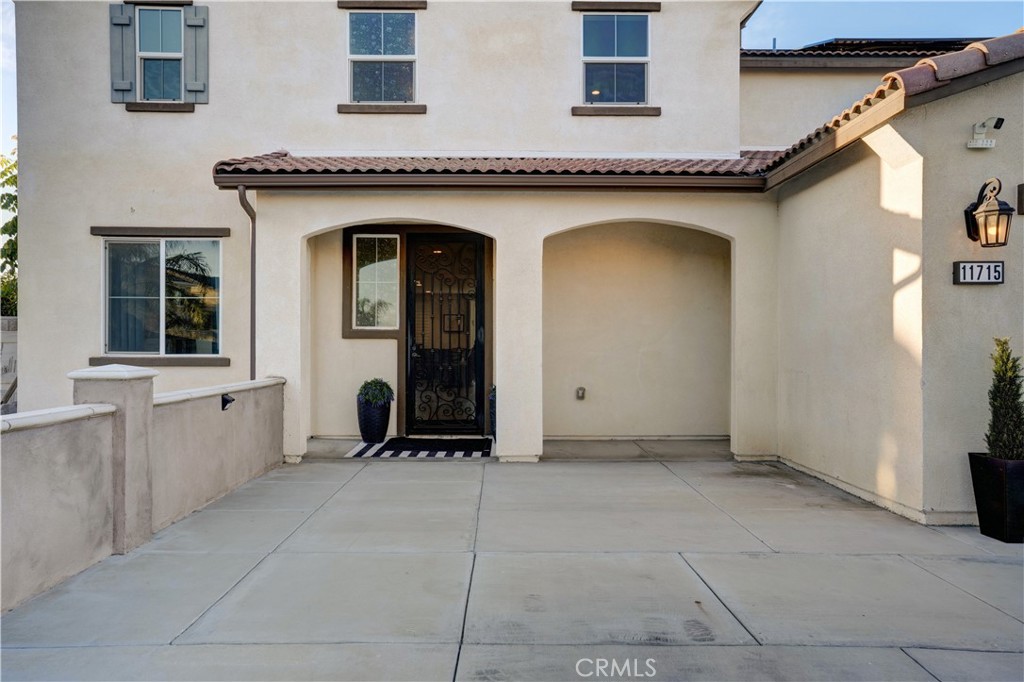 11715 Periwinkle Place