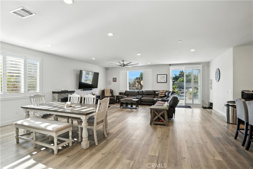 11715 Periwinkle Place