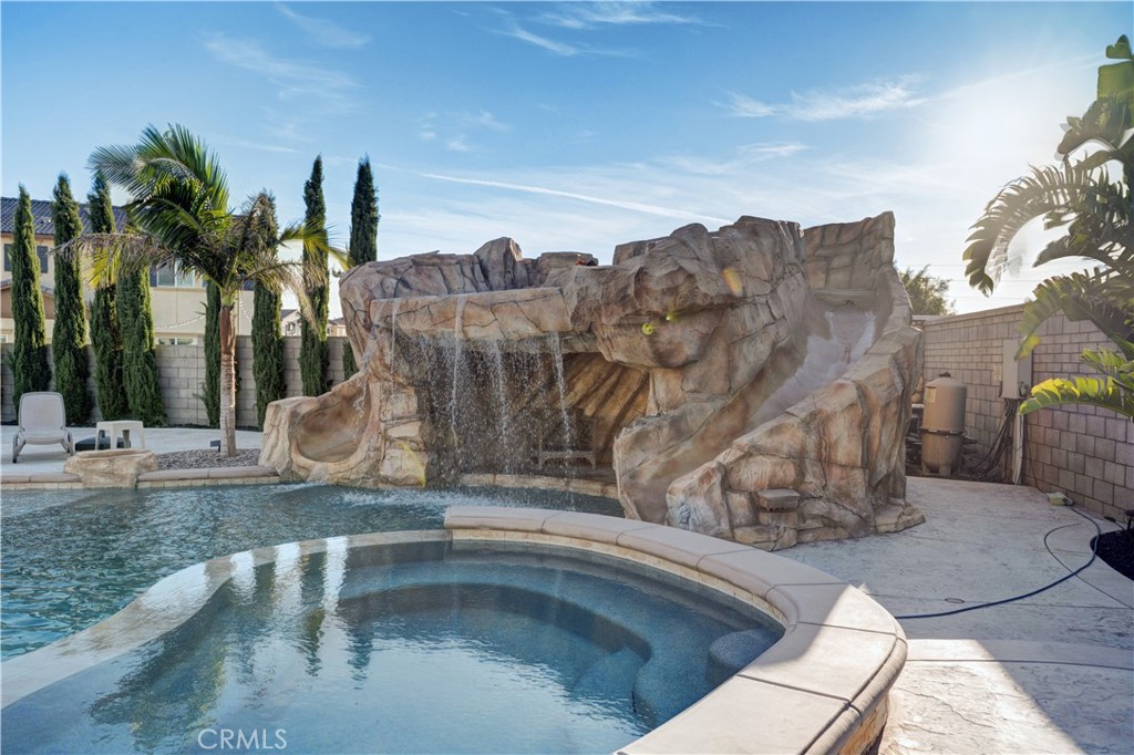 11715 Periwinkle Place