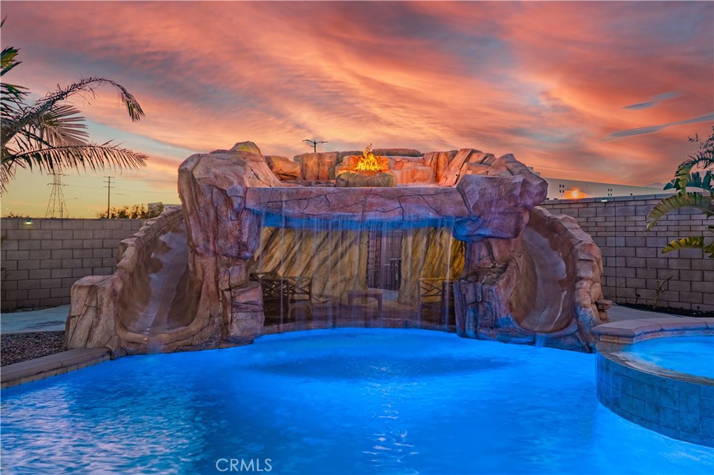 11715 Periwinkle Place