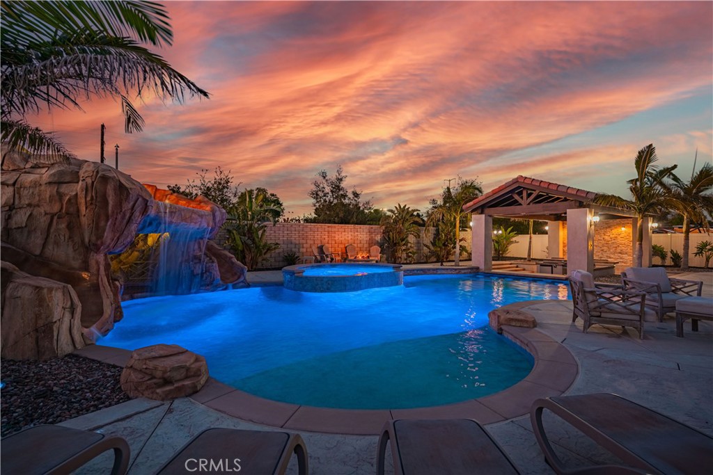 11715 Periwinkle Place