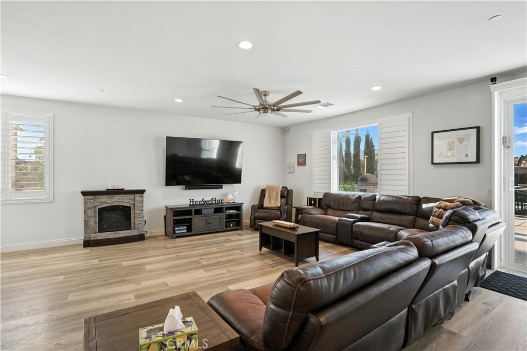 11715 Periwinkle Place