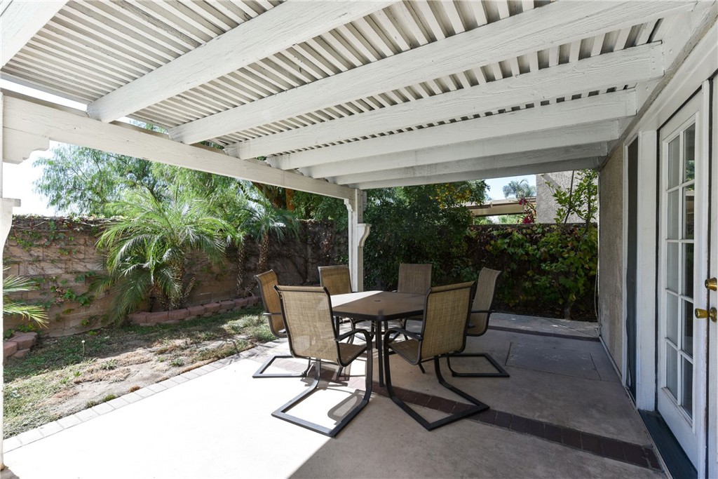 1230 Oleander Street