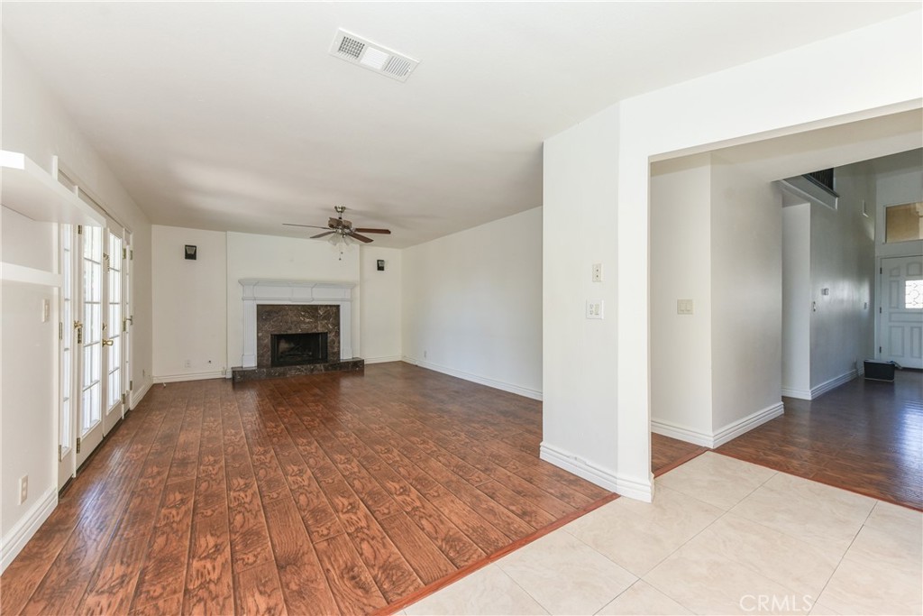 1230 Oleander Street
