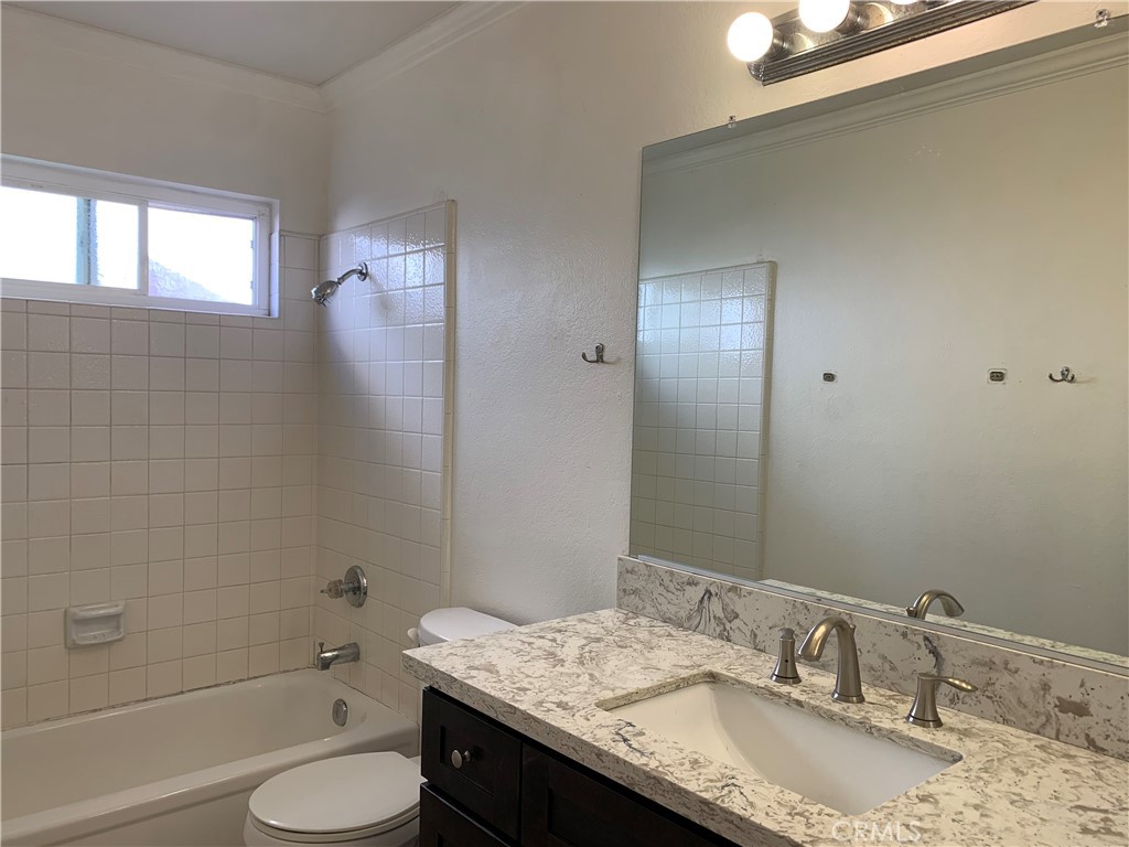 2713 S Cypress Point Place