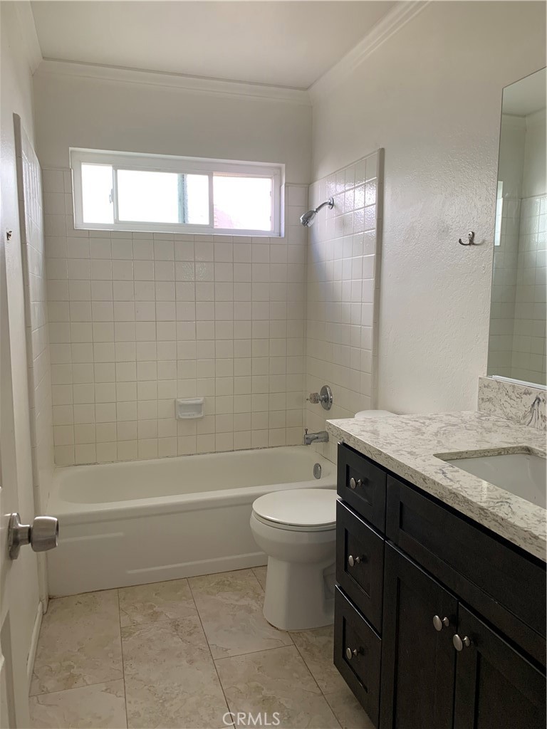 2713 S Cypress Point Place