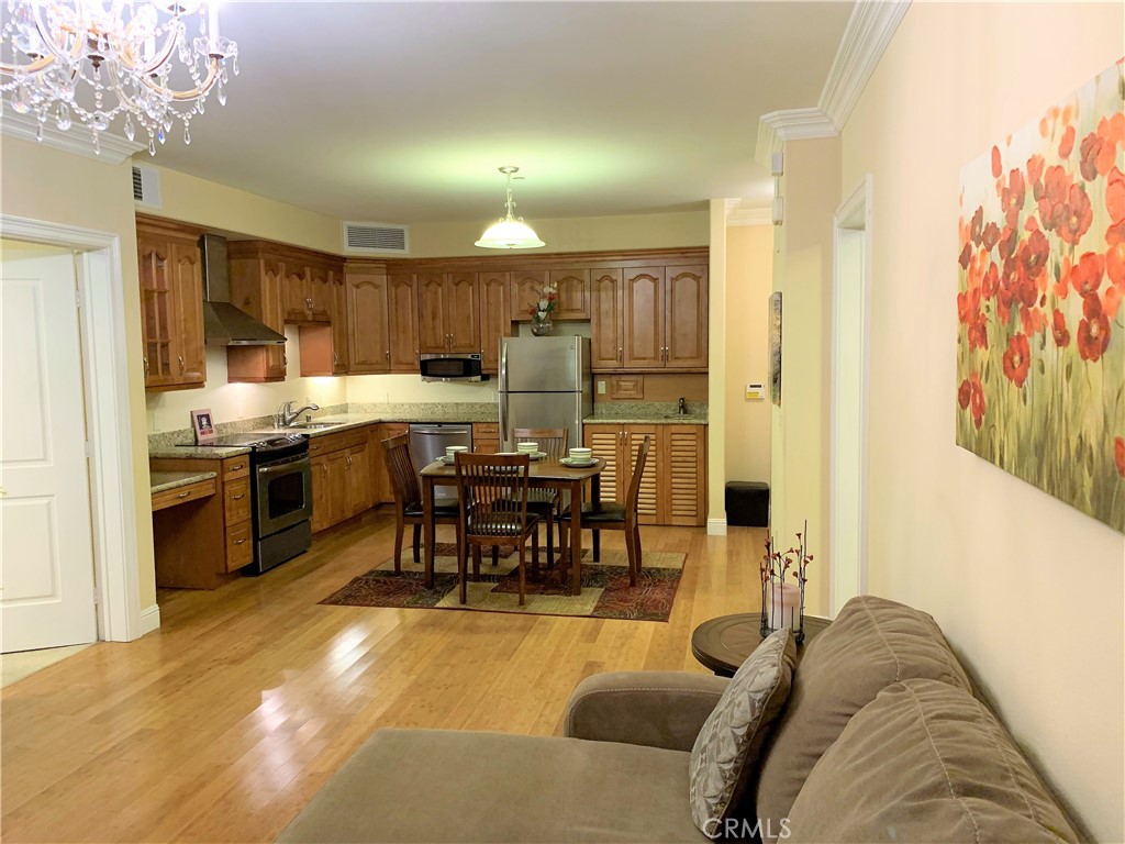 13798 Roswell Avenue B179