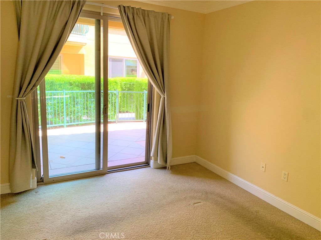 13798 Roswell Avenue B179