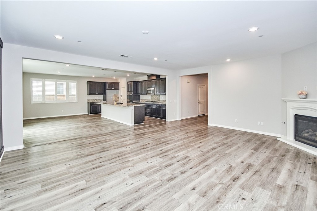 3267 E Yosemite Drive