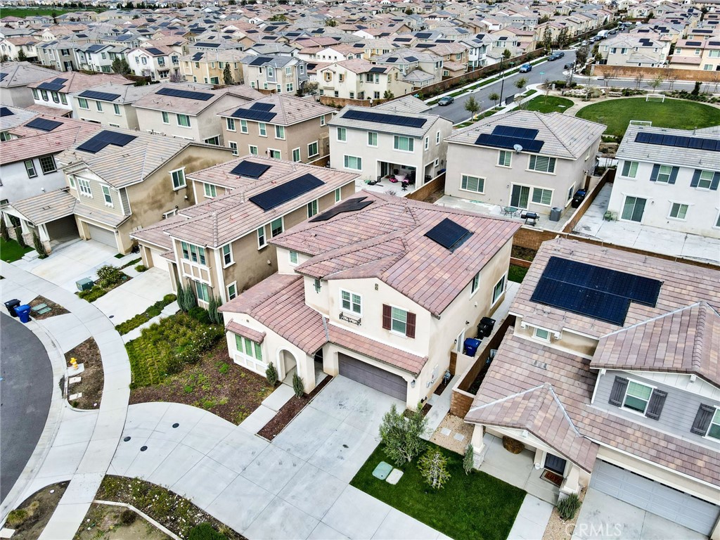 3267 E Yosemite Drive