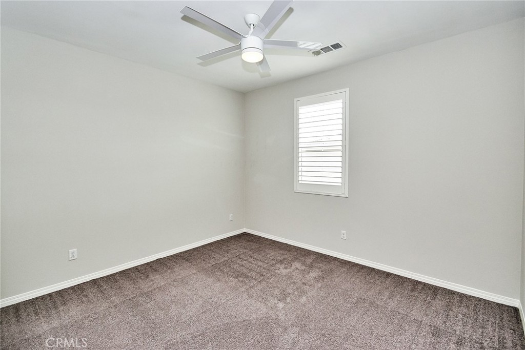 3267 E Yosemite Drive