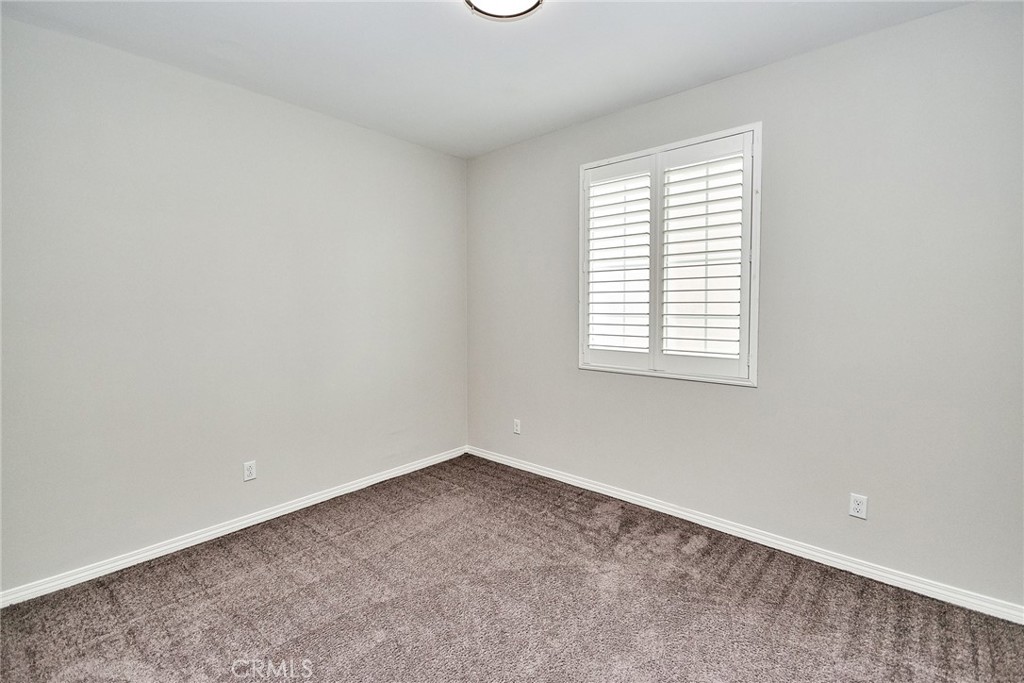 3267 E Yosemite Drive