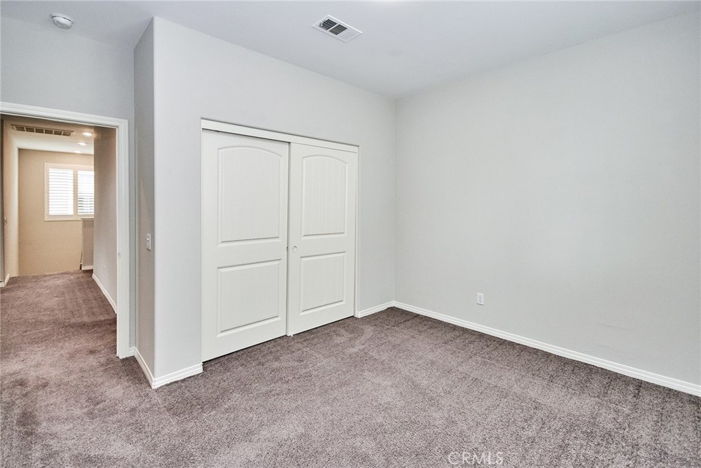 3267 E Yosemite Drive