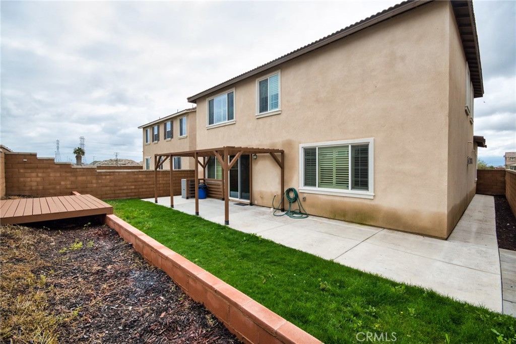 3267 E Yosemite Drive