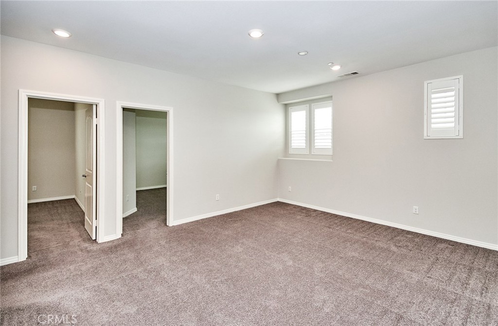 3267 E Yosemite Drive