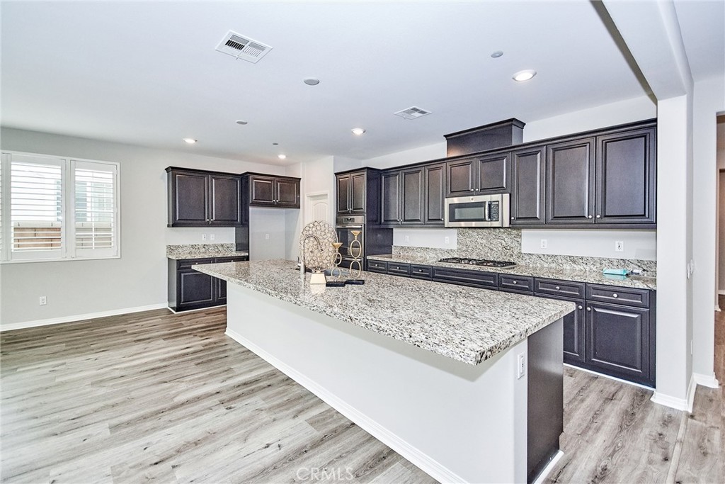 3267 E Yosemite Drive