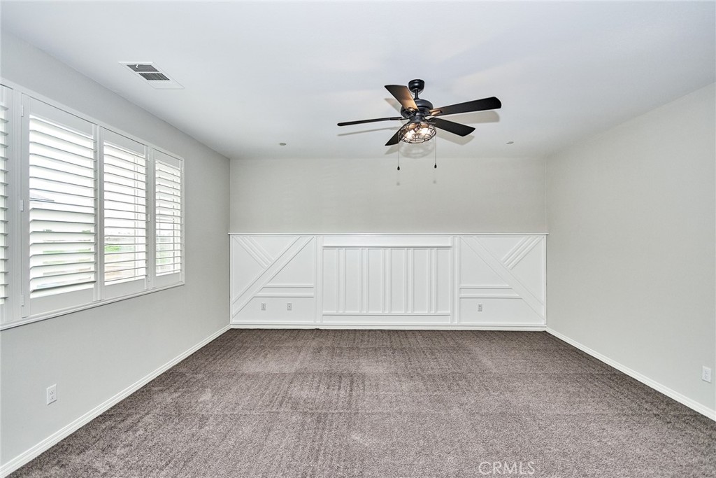 3267 E Yosemite Drive