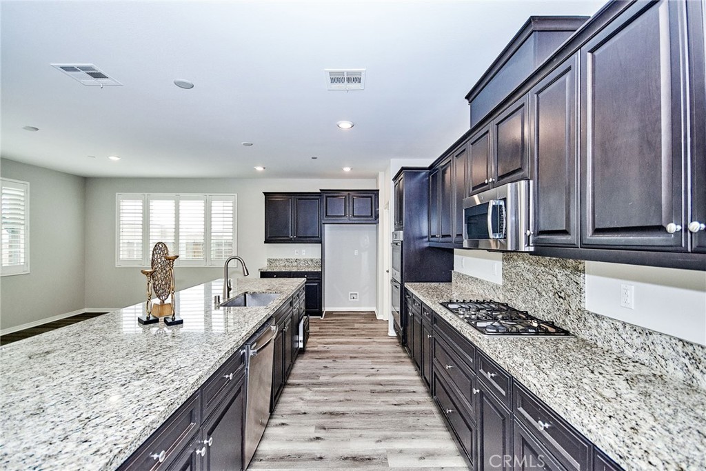 3267 E Yosemite Drive