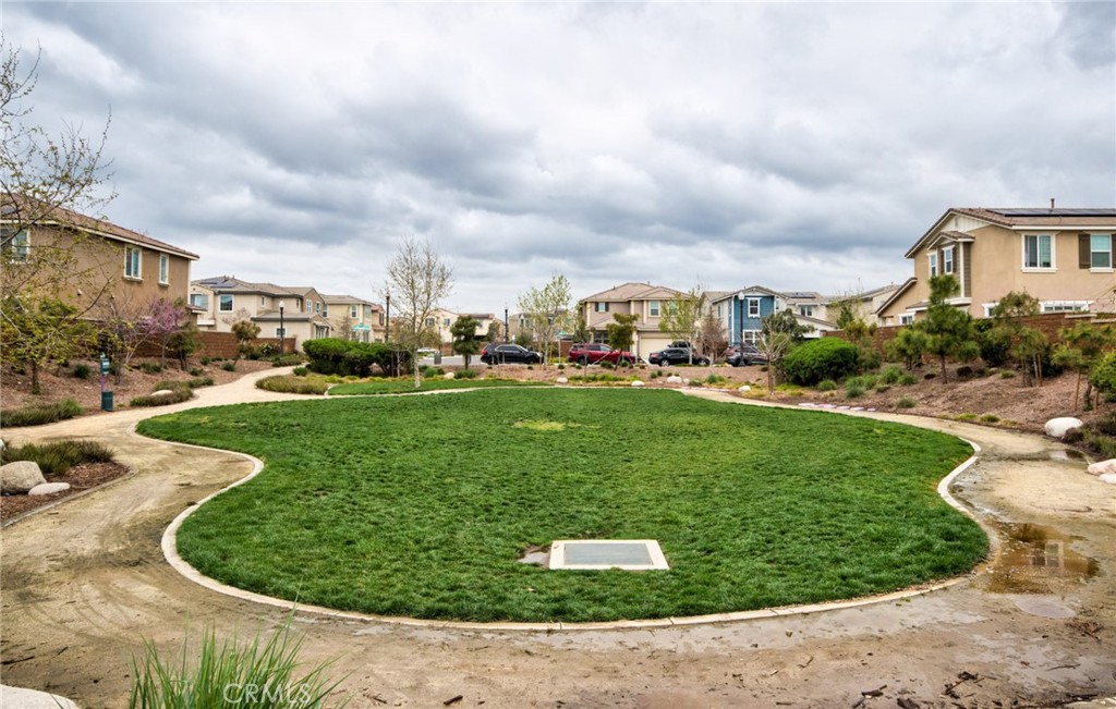 3267 E Yosemite Drive