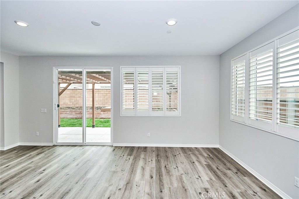 3267 E Yosemite Drive