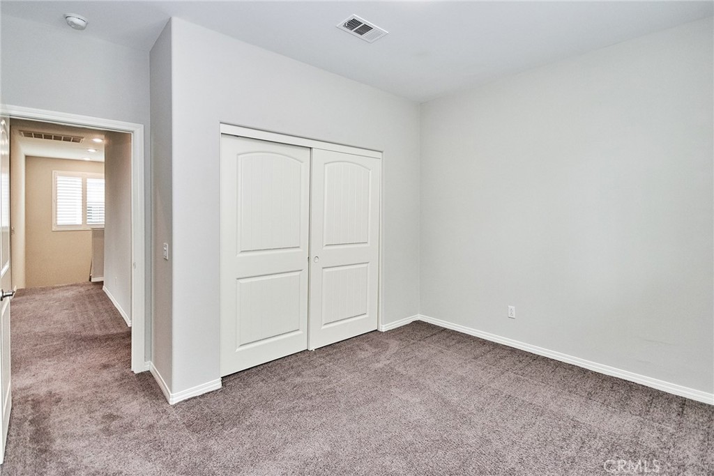 3267 E Yosemite Drive